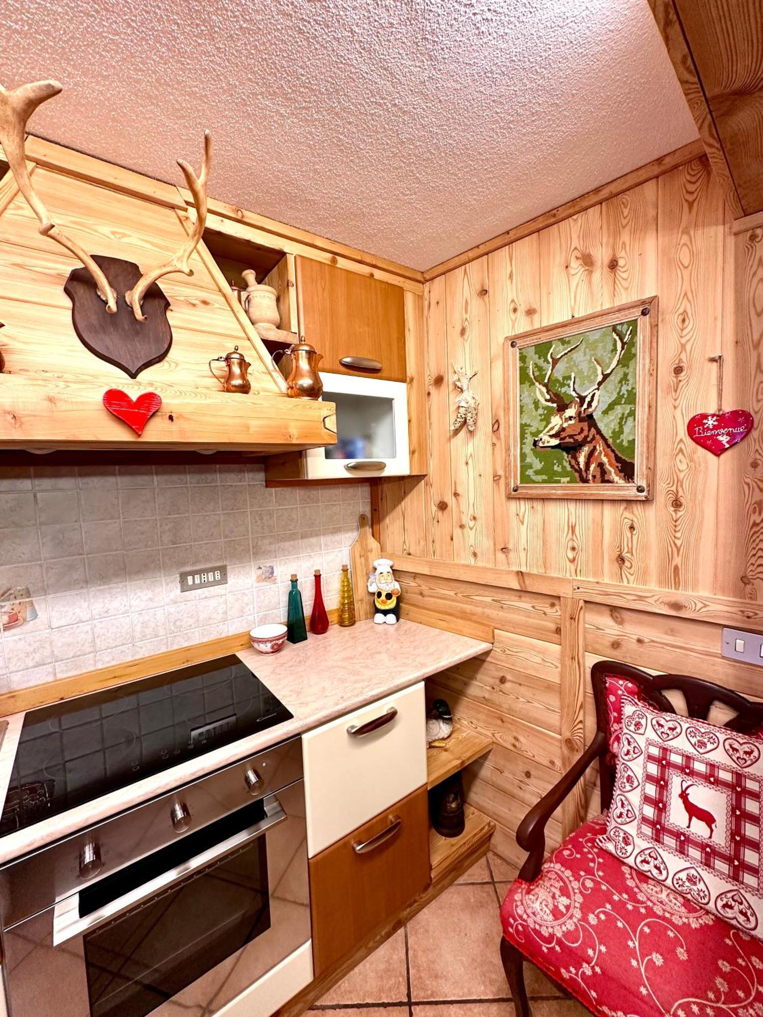 Le Grenier De Olga E Mario Apartment เพร-แซงต์-ดีดีเย ภายนอก รูปภาพ