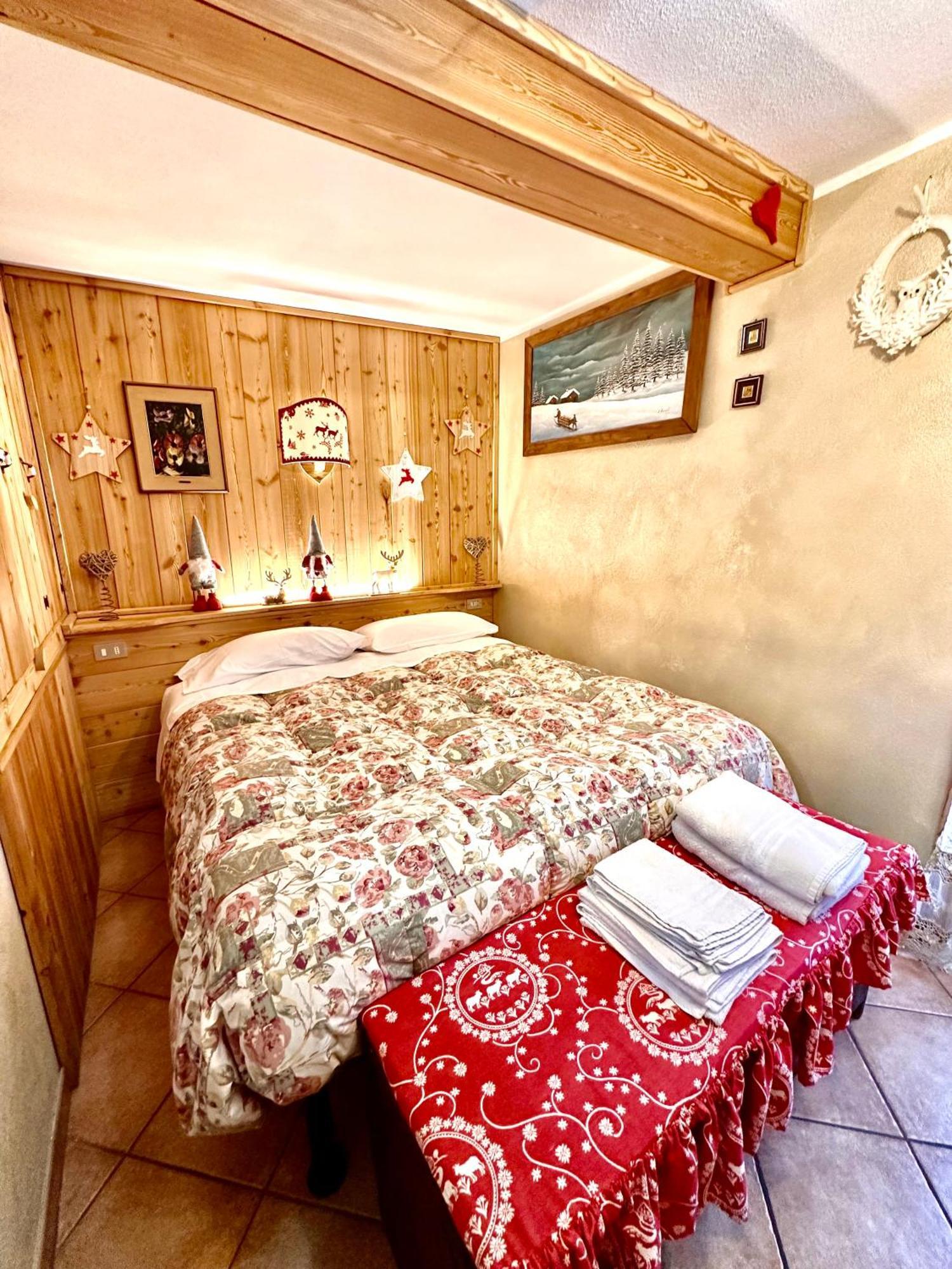 Le Grenier De Olga E Mario Apartment เพร-แซงต์-ดีดีเย ภายนอก รูปภาพ